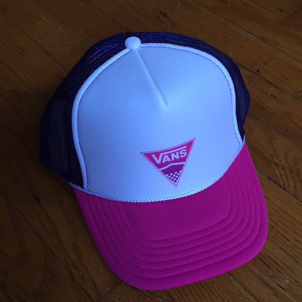 NEW Vans Trucker Hat!!!!